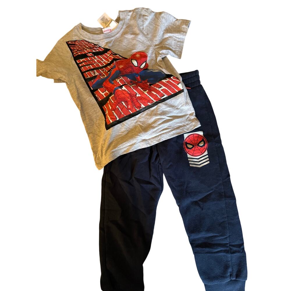 Marvel Spiderman Outfit size 3